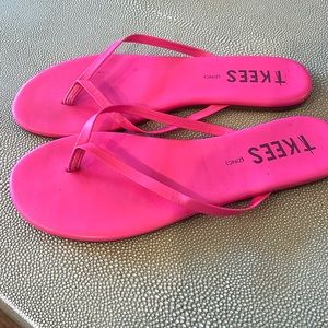 Tkees pink flip flops 9
